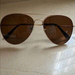 Aviator polarized Sunglasses with Gold Frame and Brown Lenses